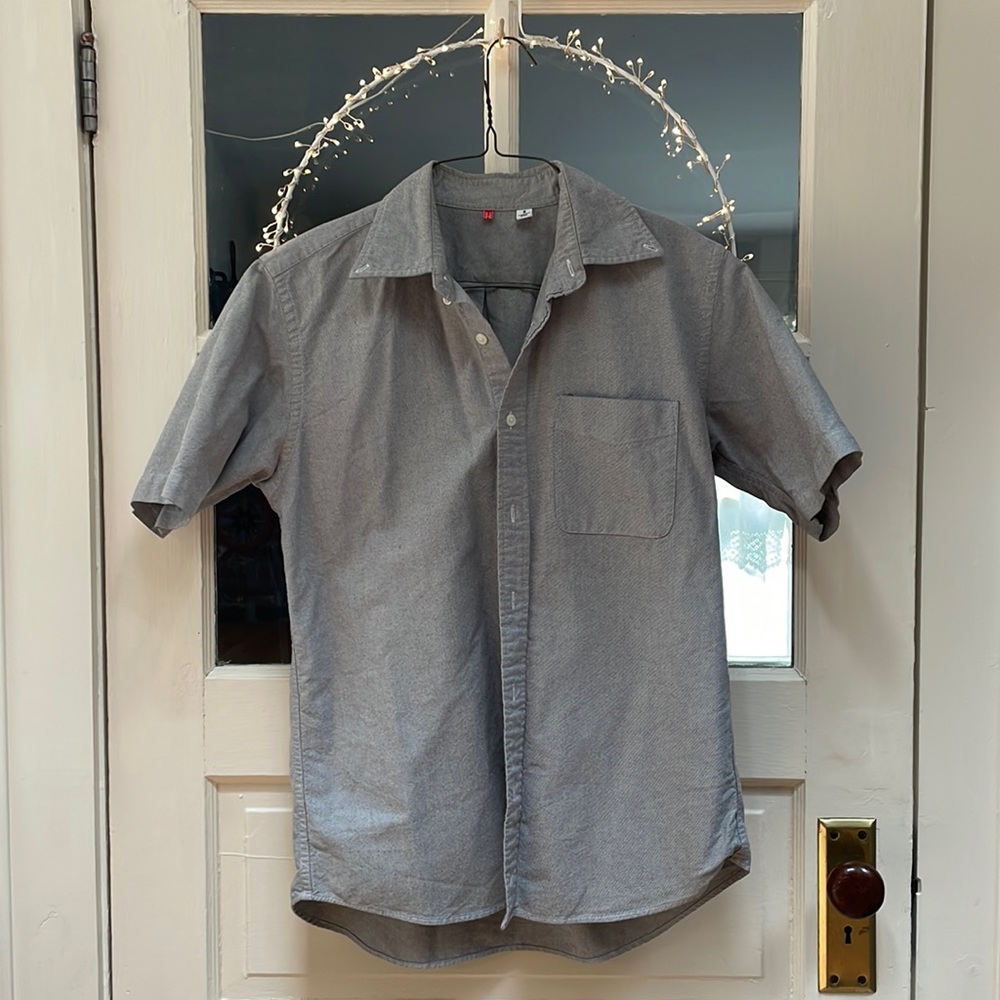 Mens Short Sleeve Uniquo Gray Weave Small Size Button Collar Shirt